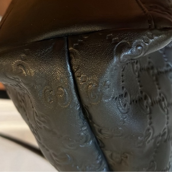 Authentic Gucci guccissima tote - Picture 7 of 11